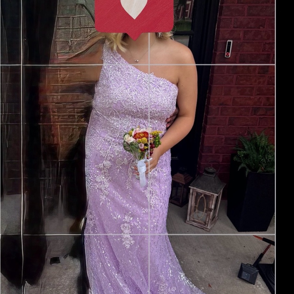 Elegant Lavender Prom Gown